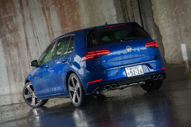 「フォルクスワーゲン・ゴルフ」のトップグレードとなる「ゴルフR」。今回テストした7段AT仕様のほか、6段MT仕様もラインナップされる。