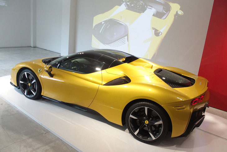 フェラーリSF90スパイダー（エクステリア）