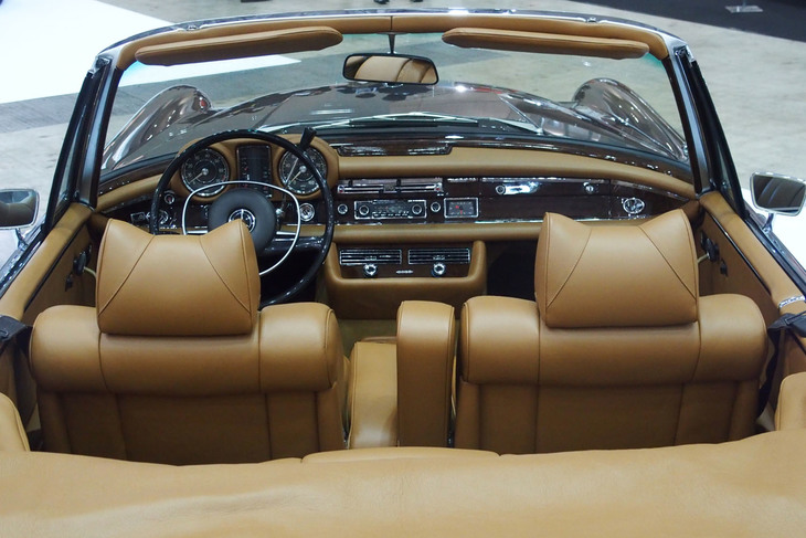 メルセデス・ベンツ280E 3.5 カブリオレ（1971年）／ガレーヂ伊太利屋