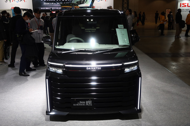 ダイハツ・タント カスタム クロメキ