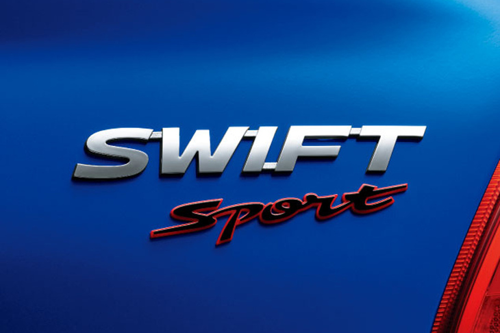 「Sport」のロゴ部分にレッド／ブラックが用いられた専用エンブレムを採用。こうした細かな変更ポイントは、確かにマニア心をくすぐりそうだ。