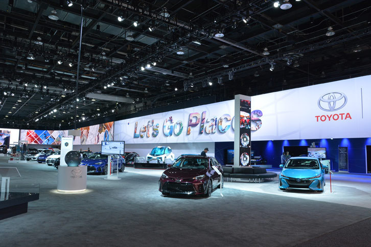 例年は「アメリカのメーカーが主役！」というイメージの強い北米国際自動車ショーですが、今年はすっかり、日・独メーカーが会場の話題をさらっていました。（写真＝鈴木ケンイチ）