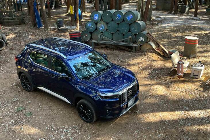 ホンダWR-V Z＋ブラックスタイル（フロントビュー）