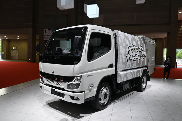 三菱ふそうeキャンター