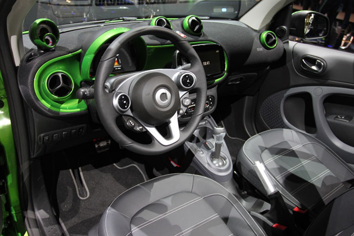 スマート・フォーツーカブリオ エレクトリックドライブ（インテリア）