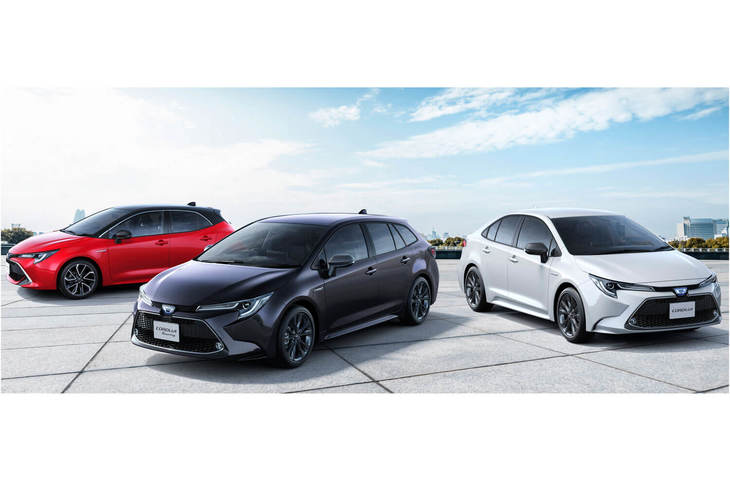 新型「カローラ」にはセダンの「カローラ」、ワゴンの「カローラ ツーリング」、ハッチバックの「カローラ スポーツ」の3タイプが用意されている。価格は193万6000円から。（写真＝トヨタ自動車）