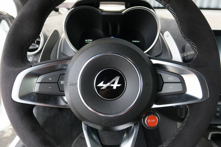 アルピーヌA110 Rルマン（ステアリングホイール）