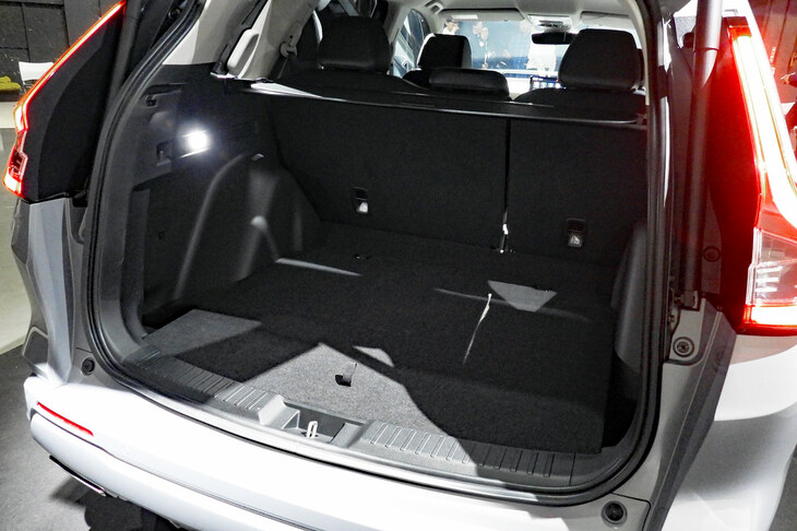 ホンダCR-V e：HEV RS（ラゲッジスペース）