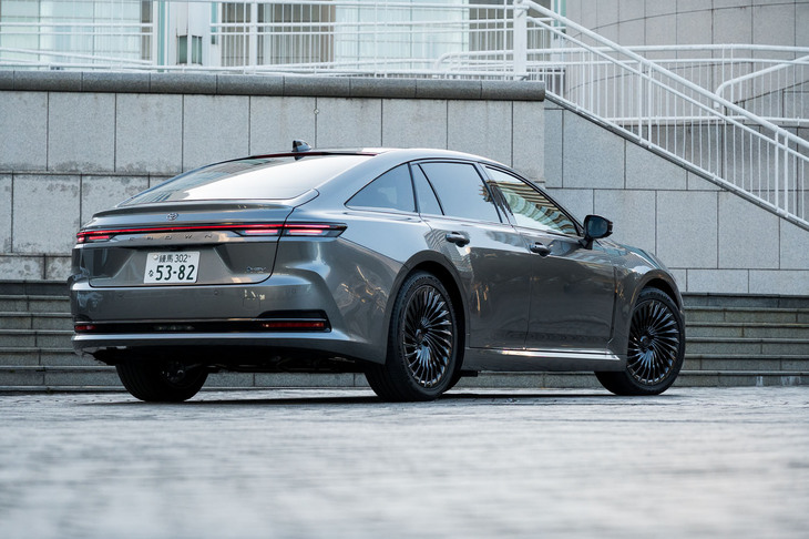 トヨタ・クラウン セダンZ＜HEV＞