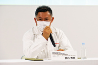取材会の最後、メディアからの質問に答える本田技術研究所の髙石秀明氏。AIや通信を用いた安全技術の実現については、自動車業界はもちろん、関連する異業種の企業や官公庁とも連携。いずれはコンソーシアムを立ち上げて社会実装を実現したいと語った。