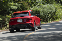 17.9km/リッターのWLTCモード燃費は改良前と同じ。1リッター時代はちょっと攻めて走ると急激に燃費が悪化するのが難点だったが、山道も遠慮なく走った今回の満タン法燃費は14.4km/リッターとなかなか優秀だ（WLTCモードのおよそ8割）。