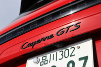 現行型の「カイエンGTS」は、「ターボ」「ターボS Eハイブリッド」に次ぐ“上から3番目”のグレードとなる。