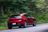 1.8リッター直4ディーゼルターボエンジンを搭載する「ファストバックXD」の燃費値は、WLTCモードで18.8km/リッターと発表されている。