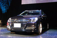 「オペル・アストラ」の人気車種「アストラワゴン」登場