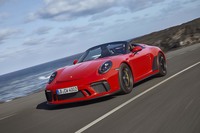 「911スピードスター」が0-100km/h加速に要する時間は4.0秒。最高速度は310km/hと公表される。