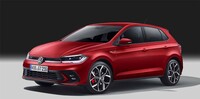 新色「キングズレッドメタリック」の「ポロGTI」。