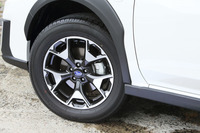 タイヤサイズは225/60R17。試乗車には「ヨコハマ・ブルーアースE70」が装着されていた。