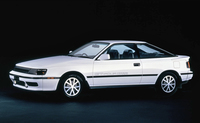 「トヨタ・セリカGT-FOUR」。1986年に発売された4WDのスペシャルティーカー。世界ラリー選手権（WRC）に投入され、1990年には日本車初のドライバーズタイトルをもたらした。『私をスキーに連れてって』の劇中車としても知られる。