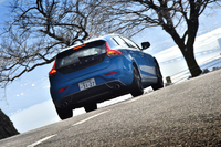 峠を越えて、いざ京の鶏料理店へ。