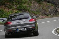 ポルシェ・パナメーラ4S エグゼクティブ（4WD/7AT）／パナメーラS E-ハイブリッド（FR/8AT）【海外試乗記】の画像