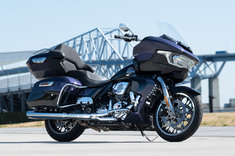 ほかにはない感動がある！ 「ハーレーダビッドソン・ロードグライド リミテッド」の走りに触れた。