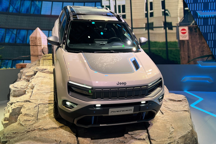 ジープ・アベンジャー（エクステリア）