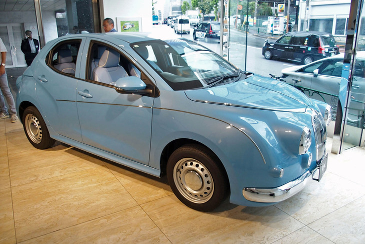 ミツオカ・ビュート ストーリー（フロントビュー）