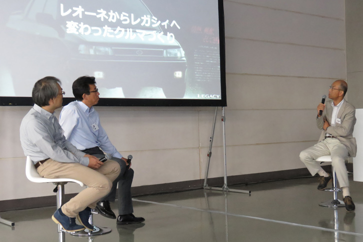 スバルの自動車開発の歴史を振り返る3人。右からスバルOBの大林眞悟氏、新型「インプレッサ」の開発を担った阿部一博氏、車両研究実験総括部部長の藤貫哲郎氏。
