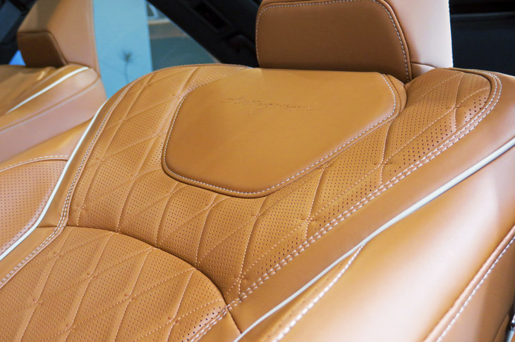 インフィニティQX60（1列目シート）