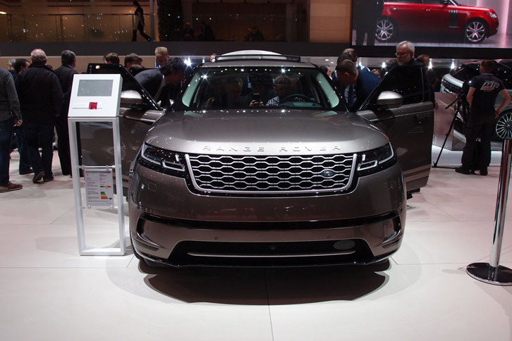 ランドローバー・レンジローバー ヴェラール