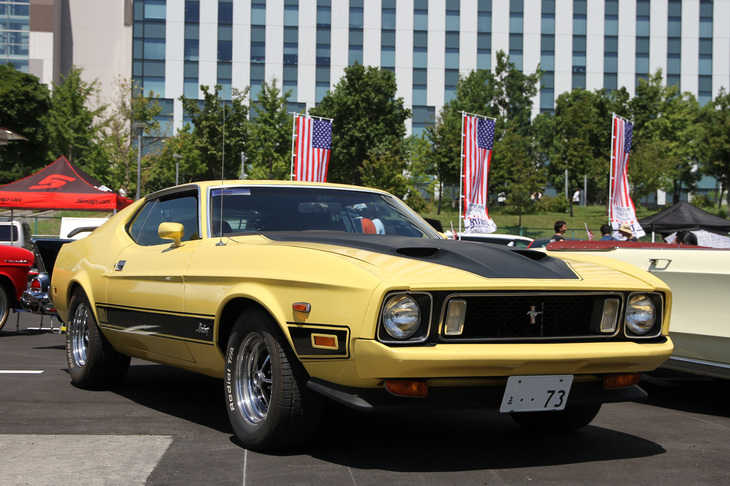 1973年「フォード・マスタング マック1」。通称ビッグ・マスタングこと、ボディーが大型化した初代マスタングの最終型。
