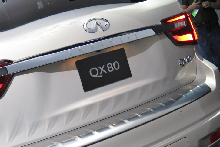 インフィニティQX80