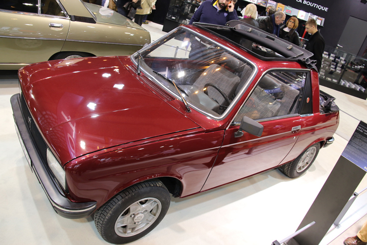 これは珍品。「プジョー104Zクーペ」をベースに、ソヴラという企業が「カブリオレ」に仕立てたもの。1983年から87年の間にわずか17台が作られた。「クラブ104」会員所蔵。