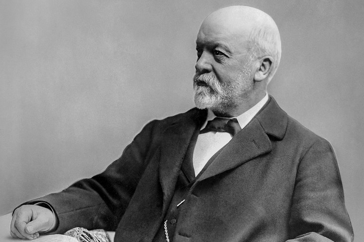 カール・ベンツと並び、世界で初めてガソリン自動車をつくったとされるゴットリープ・ダイムラー。パナール・エ・ルヴァソールにエンジンの製造権を供与していた。