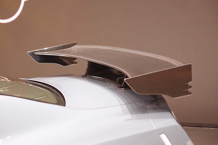 日産GT-R NISMOスペシャルエディション（リアウイング）