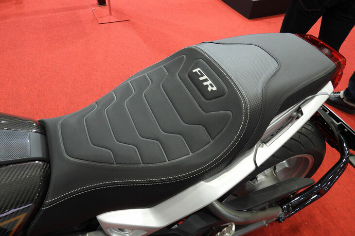 インディアンFTR Rカーボン