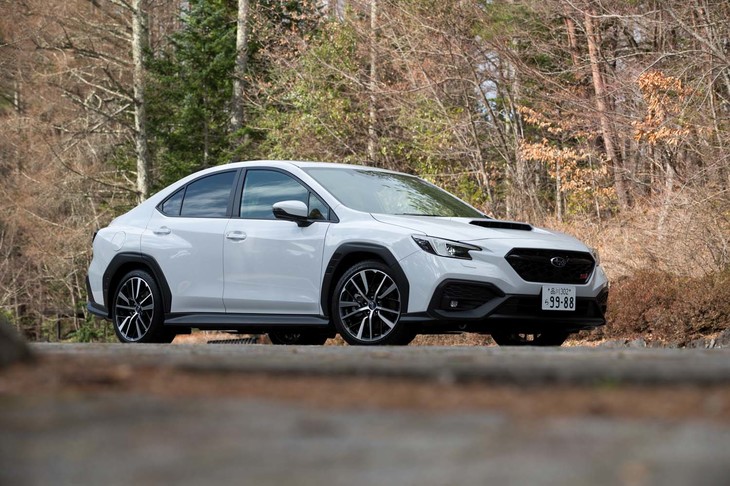 2021年11月に国内導入が発表された新型「スバルWRX S4」。試乗車は最上級グレード「STI Sport R EX」。