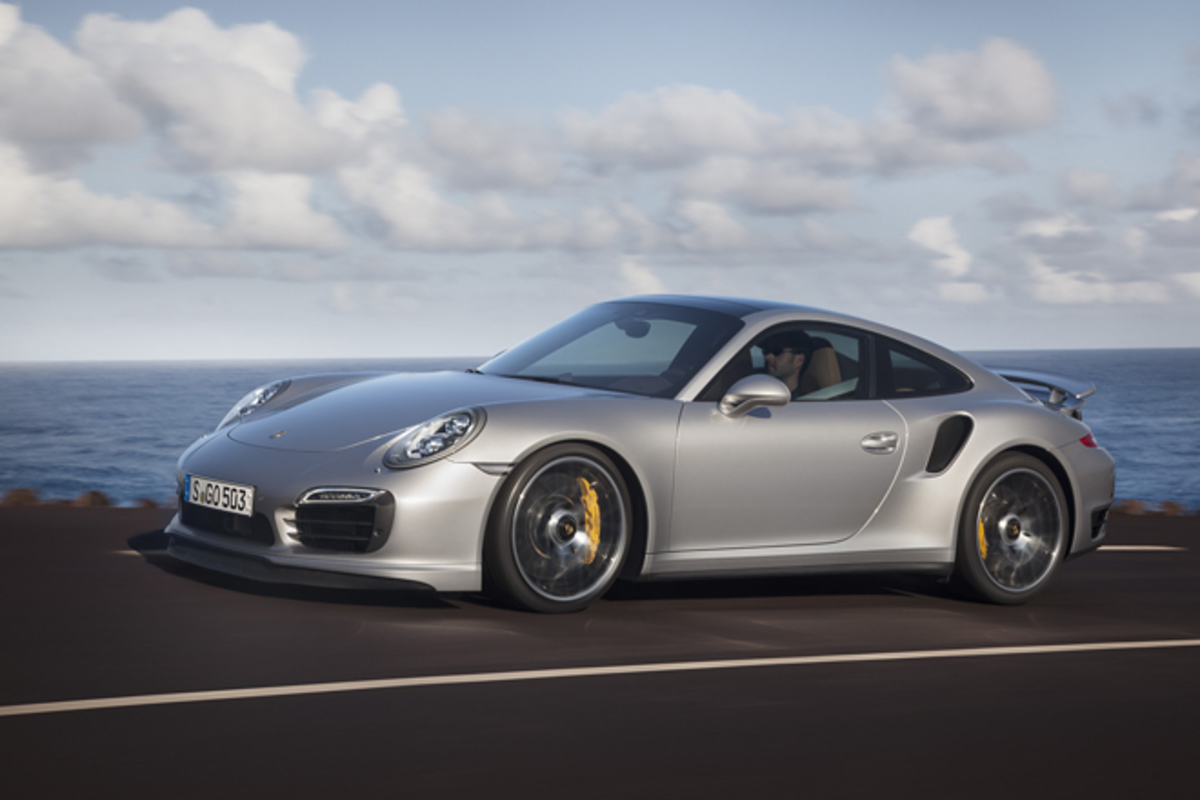 ポルシェ「918スパイダー」を世界初公開【フランクフルトショー