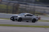 レクサスRC F“パフォーマンスパッケージ”