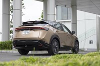 試乗車は2022年5月12日に発売予定の「アリアB6」のFWD車。駆動用リチウムイオンバッテリーの容量は66kWhで、一充電走行距離は470km（WLTCモード）。