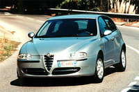 アルファ147 2.0TSセレスピード(5MT)【海外試乗記】