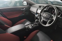 「250S“ファイナルエディション”」のインテリア。