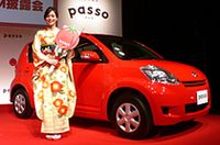 CMには加藤ローサ、「トヨタ・パッソ」マイナーチェンジ