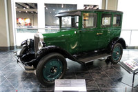 トヨタ博物館に展示される「シボレー・スーペリア シリーズK」。製品に絶えず改良を加えてきたGMは、1925年に同車を発表。大変な人気を博し、1927年にフォードから生産台数1位の座を奪取した。