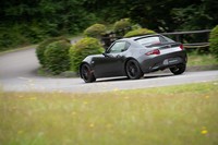 マツダ・ロードスターRF VS