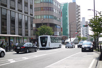 湘南台の街中を走るEVバス。これが普通の光景になる日はもうすぐ？