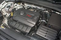 VW、スポーティーな「ゴルフGTI」を発表の画像