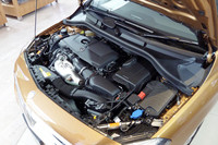 エンジンは122psと20.4kgmを発生する1.6リッター直4ターボのみの設定。