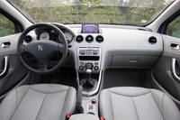 プジョー308(FF/5MT)【海外試乗記】の画像