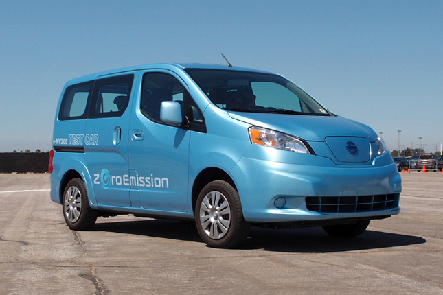 「日産e-NV200」。写真は、開発中のプロトタイプ。